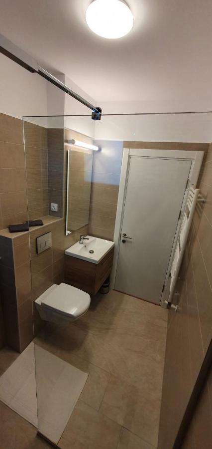 Apartmán Welcome In Central Piteşti Exteriér fotografie